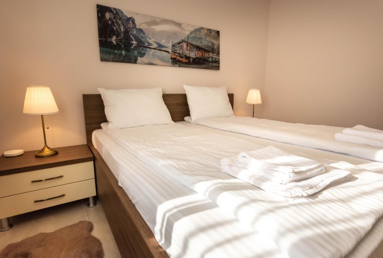 Provence Apartamento Arad Exterior foto